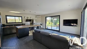 House in Neuville-sur-Ain (01160)