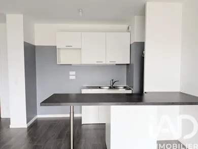 Apartment in Pontault-Combault (77340)