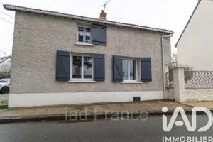 Townhouse in Bazemont (78580)