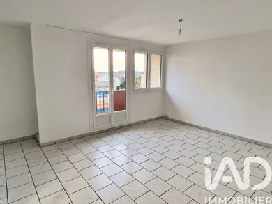 Apartment in Morsang-sur-Orge (91390)