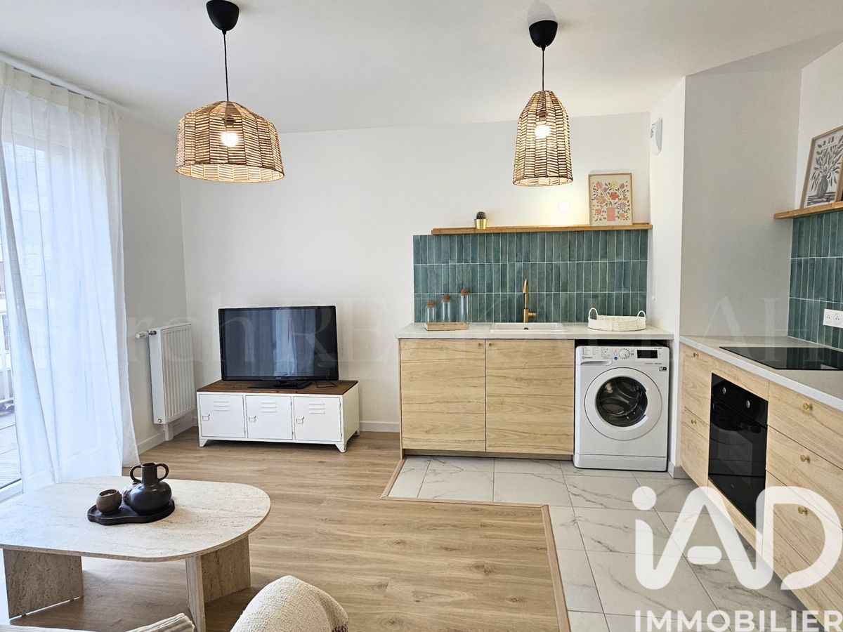 Appartement 2 pièces de 40 m² à Villeneuve-la-Garenne (92390)