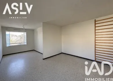 Apartment in Six-Fours-les-Plages (83140)