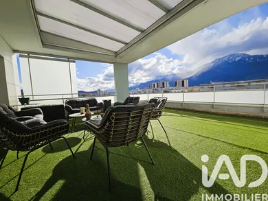 Apartment in Grenoble (38100)