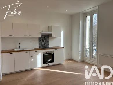 Apartment in Roquevaire (13360)
