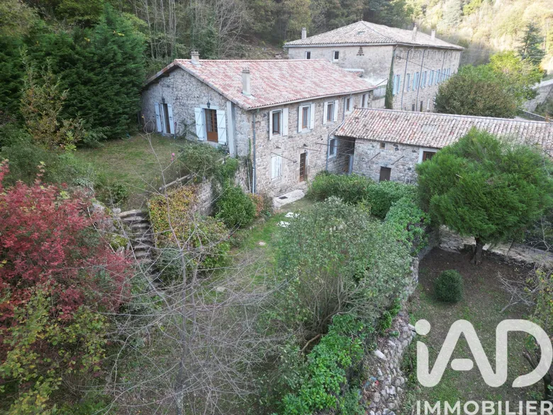 Maison 5 pièces 125 m² · à Burzet · 125 m² · 229 000 €