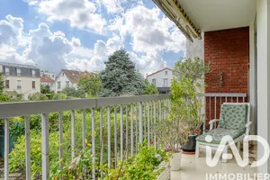 Apartment in Bois-Colombes (92270)