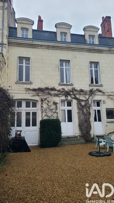 Townhouse in Saumur (49400)