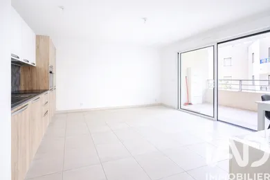 Apartment in Beausoleil (06240)