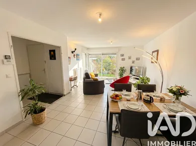 Townhouse in La Rochelle (17000)