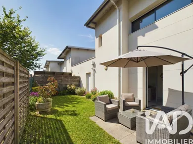 Townhouse in La Rochelle (17000)