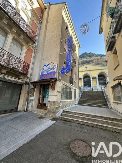 Building in Cauterets (65110)