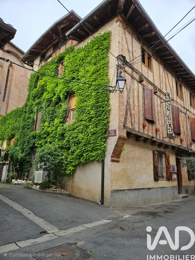 Building in Lisle-sur-Tarn (81310)