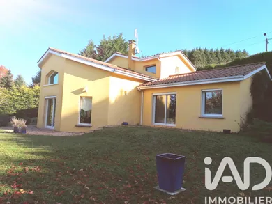 Maison d'architecte à Violay (42780)