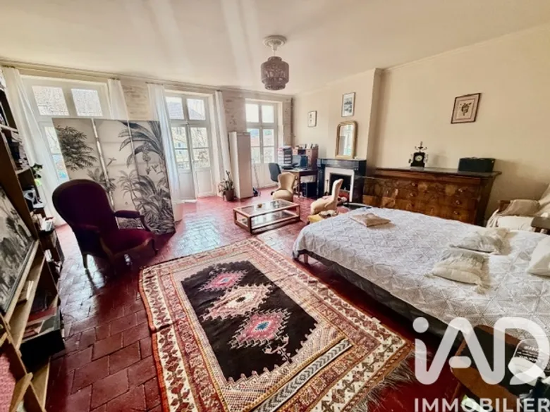 Maison 5 pièces 189 m² · à Saint-Gengoux-le-National · 189 m² · 200 000 €