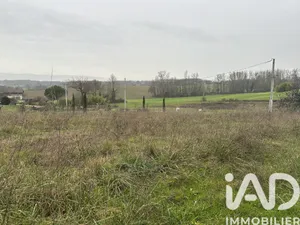 Terrain à bâtir à Peyrière (47350)