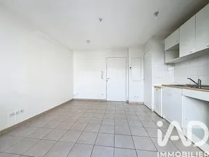 Apartment in Achères (78260)