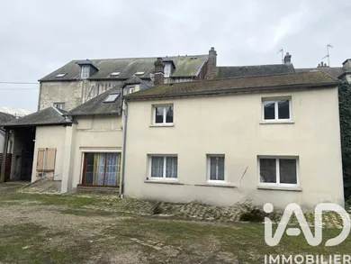 Immeuble à Noyon (60400)
