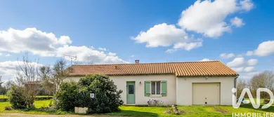 House in Périgné (79170)