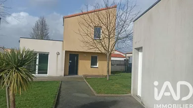 Traditional house in La Genétouze (85190)