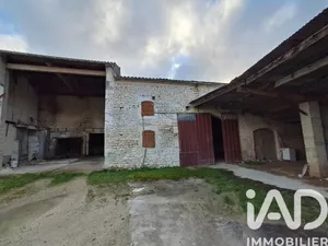 Grange à Val-d'Auge (16170)