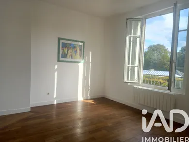 Apartment in Versailles (78000)