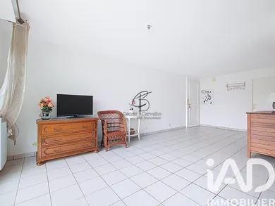 Apartment in Roissy-en-Brie (77680)