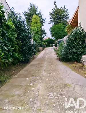 Traditional house in Vitrolles (13127)