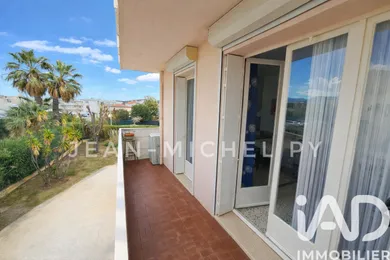 Apartment in Les Sablettes (83500)