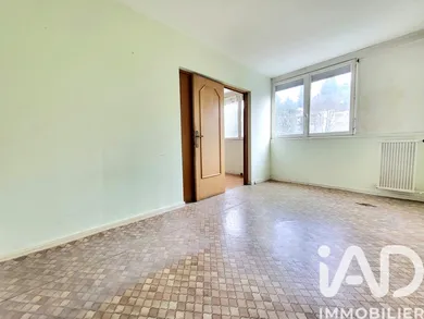 Appartement à Saint-Étienne (42100)