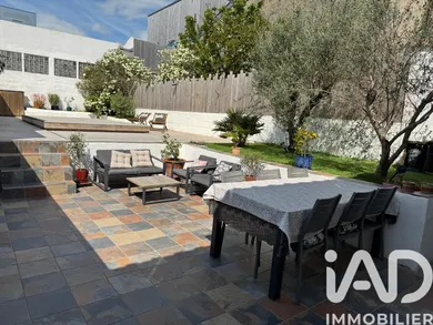 House in La Rochelle (17000)