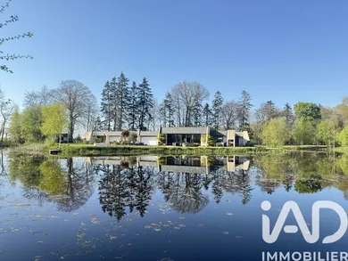 Architectural house in Saint-Méen-le-Grand (35290)