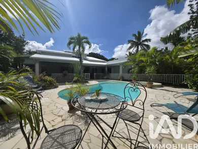 House in La Rivière Saint-Louis (97421)