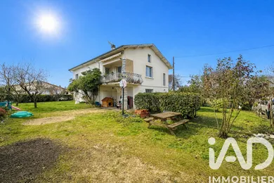 Maison de village à Séméac (65600)