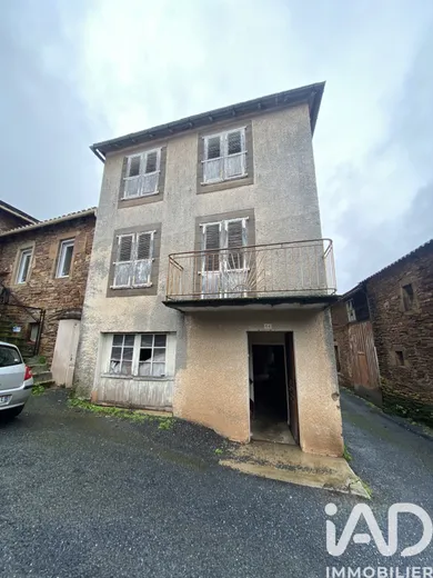Maison de village à Laval-Roquecezière (12380)