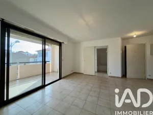 Apartment in Le Cannet (06110)