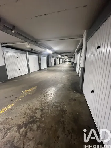 Parking à Évry (91000)