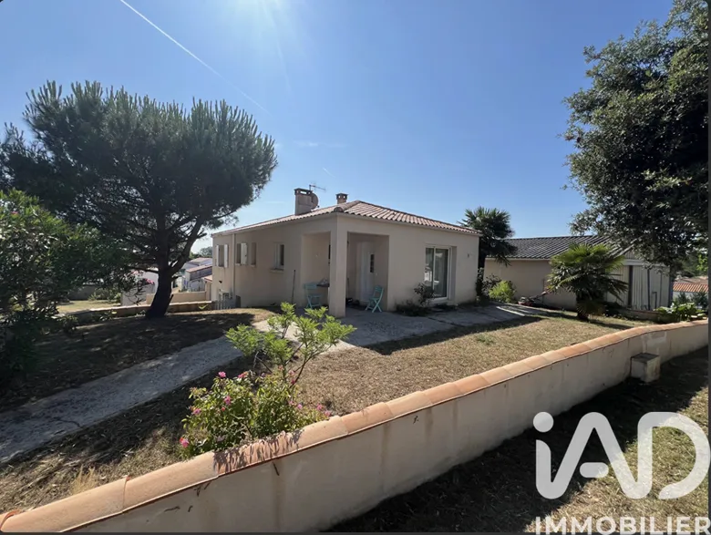 Maison 6 pièces 112 m² · à Longeville-sur-Mer · 112,4 m² · 360 000 €
