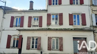 Immeuble à Aire-sur-l'Adour (40800)