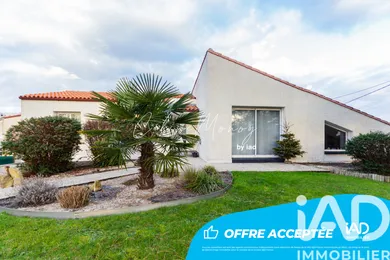 Maison à chantonnay (85110)