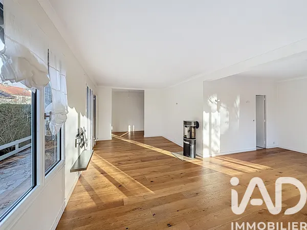 Maison à Verrières-le-Buisson (91370) photo 2