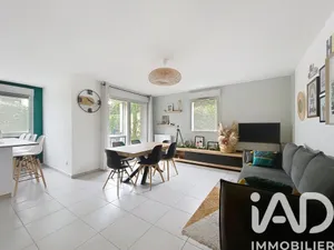 Apartment in Corbas (69960)