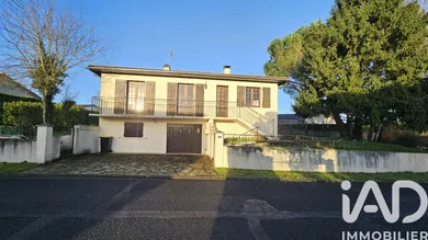 Maison à Ruffec (16700)