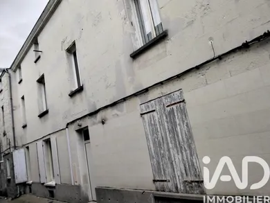 Immeuble à Saumur (49400)