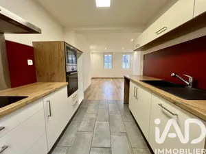 Apartment in Saumur (49400)