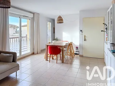 Apartment in Le Beausset (83330)