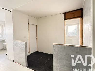 Apartment in Pontoise (95300)