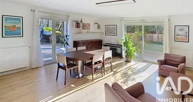 Maison à Saint-Jean-d'Illac (33127)