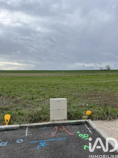 Terrain à bâtir à Cravant (45190)