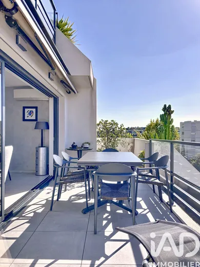Appartement à Saint-Laurent-du-Var (06700)