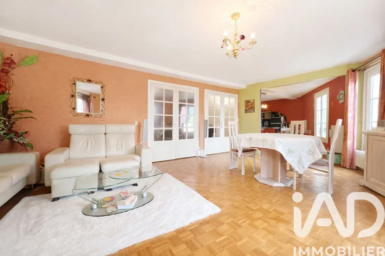 Appartement 4 pièces 150 m² · à Châlons-en-Champagne · 150 m² · 163 000 €